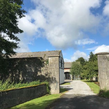 Вилла The Mews Freshford Экстерьер фото